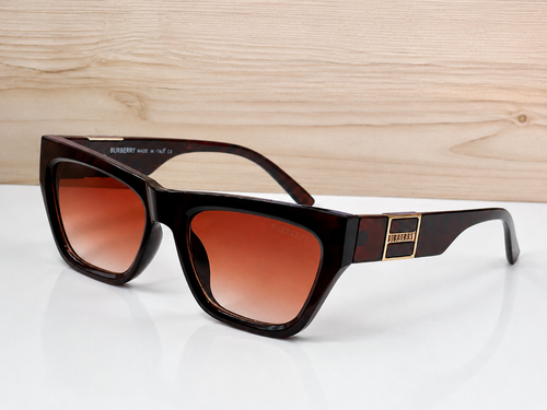 BURBERRY Prestige Signature