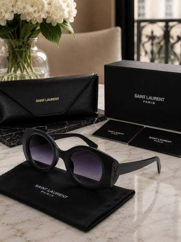 Saint Laurent Paris Signature