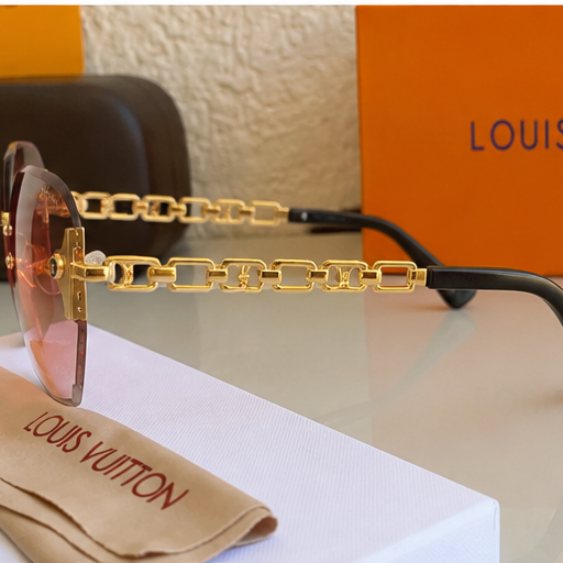 LOUIS VUITTON Icon Prestige