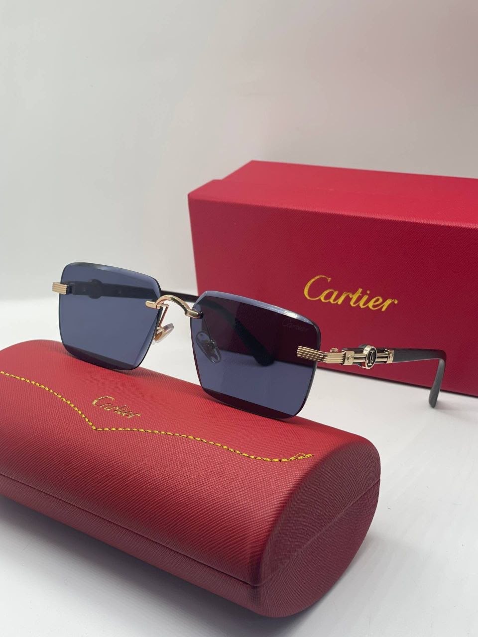CARTIER Transparent