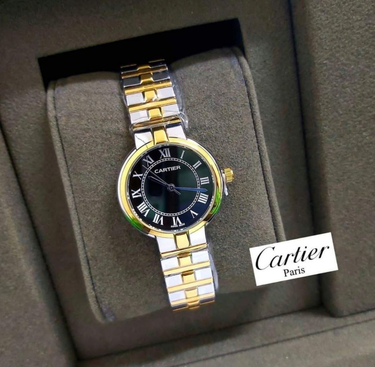 Cartier Paris– Montre Femme Élégance Intemporelle