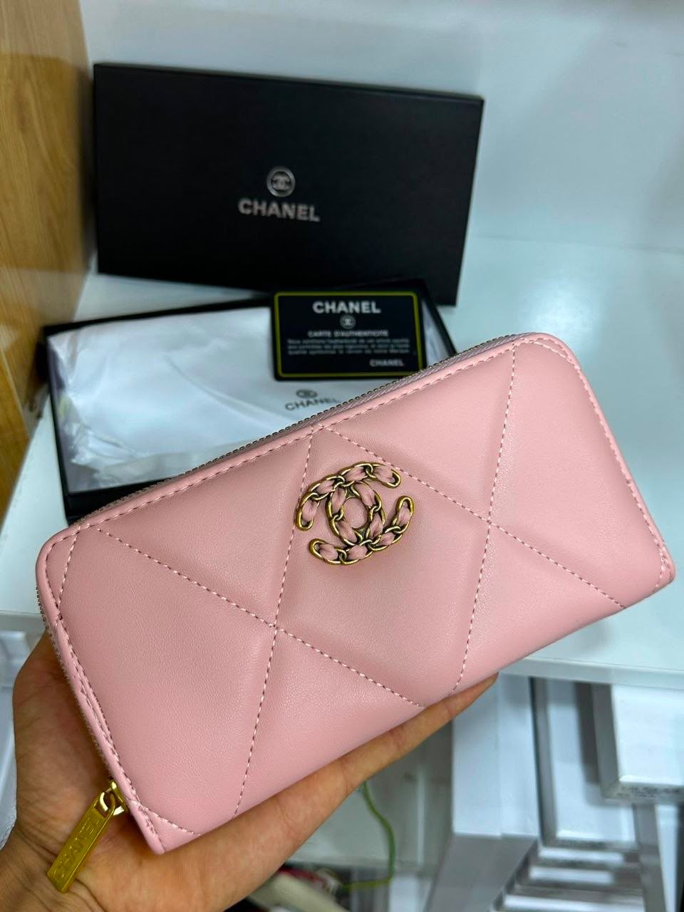 Portefeuille Chanel  Élégance