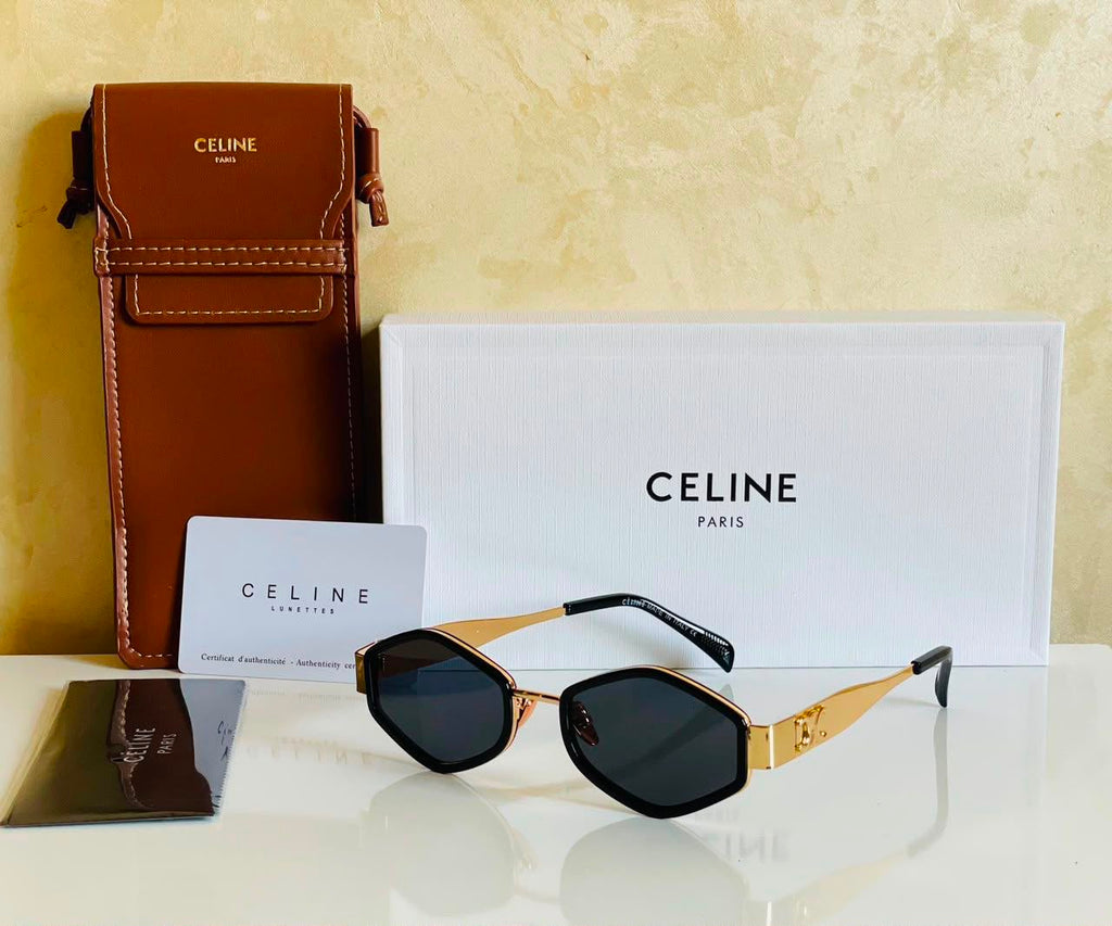 CELINE Oval Signature