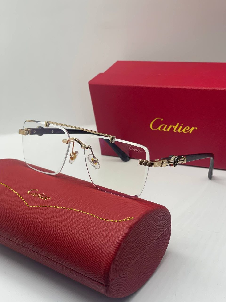 CARTIER Transparent
