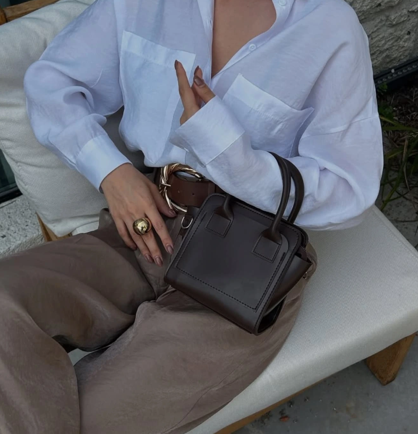Sac à main élégant avec bandoulière