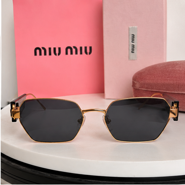 Miu Miu Collection Premium