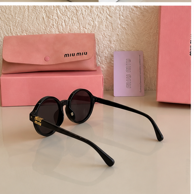 Miu Miu Collection Premium